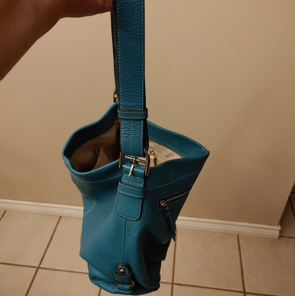 Coach - Picture 5 of 6